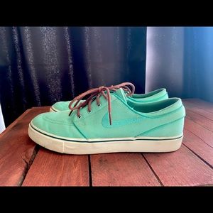 Nike SB Janoski Skate Shoe